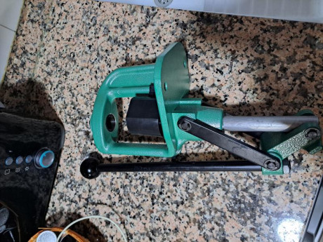 Vendo prensa RCBS monoestacion REOLADER SPECIAL 5,en perfecto estado.
  175€
GASTOS DE ENVIO INCLUIDOS 01