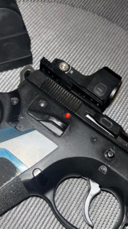 Vendo Cz Shadow Sp01 preparada para óptics, entrego también varios extras, mira original, guía cambiada 10