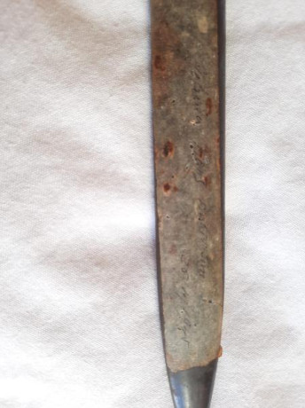 Procedente de la colección de mi amigo enfermo.

Bayoneta para el fusil  K-98 . En buen estado.

En la 02