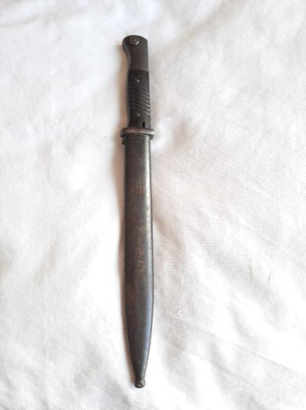 Procedente de la colección de mi amigo enfermo.

Bayoneta para el fusil  K-98 . En buen estado.

En la 00