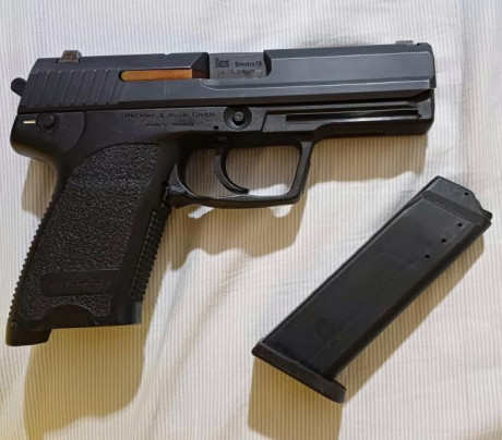 Hola a todos, pongo a la venta mi HK USP Standar. La pistola está practicamente nueva, ha tirado solo 01
