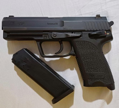 Hola a todos, pongo a la venta mi HK USP Standar. La pistola está practicamente nueva, ha tirado solo 00
