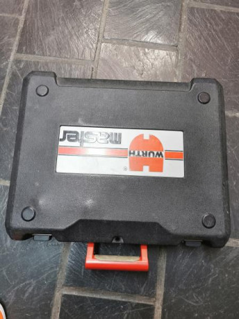 Buenos días, vendo el taladro de batería marca wurth, el taladro funciona perfectamente y tiene buen impacto 00