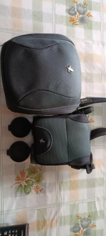 Vendo prismáticos Swarovski CL 10x30, sin uso, con funda rígida, correa y protector de lentes. Rebajado 02