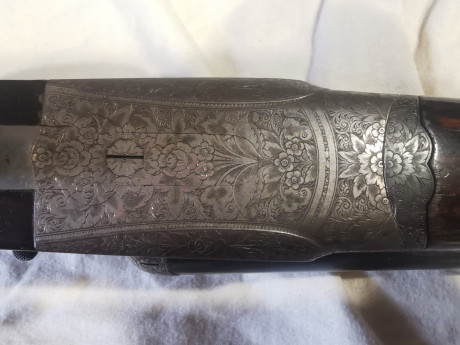 Se vende Aya 53 calibre 12, 3 y 1 *, expulsora, cañones de 70 cm, grabados artesanales, maderas alto grado...un 22