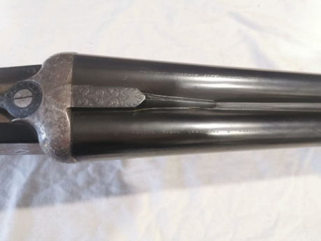 Se vende Aya 53 calibre 12, 3 y 1 *, expulsora, cañones de 70 cm, grabados artesanales, maderas alto grado...un 20