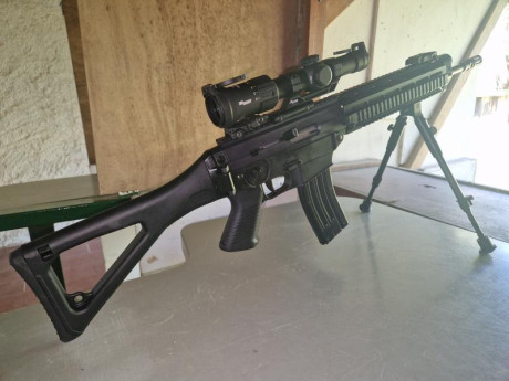 Hola,saco este nuevo tema,pues como yo,muchos de vosotros,amantes de las armas de corte tactico del 22,customizais,vestis,adornais 20