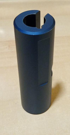 Protector de cerrojo, para carabina Bleiker Challenger II. cal .22LR
Hecho de aluminio anodizado.
Precio: 00