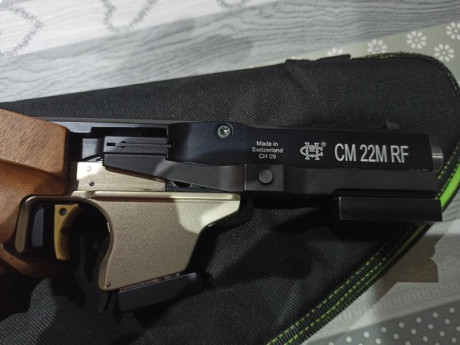 vendo pistola morini CM RF cal 22 ,la pistola esta en perfectas condiciones,la cacha es una M.

su precio 10