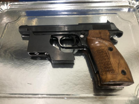 Hola a todos, por capricho y nostalgia busco una olimpic del 22 lr. a ver quien tiene una cogiendo polvo.
Saludos 171