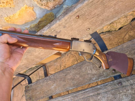 Vendo rifle Marlin 444,  muy buen estado, no le uso, incluye bases Warne, correa y funda. 800 €. 00