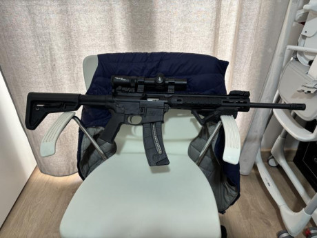 Se vende carabina smith and wesson mp15 sport 22, visor no incluido. Se incluye un cargador adicional. 02
