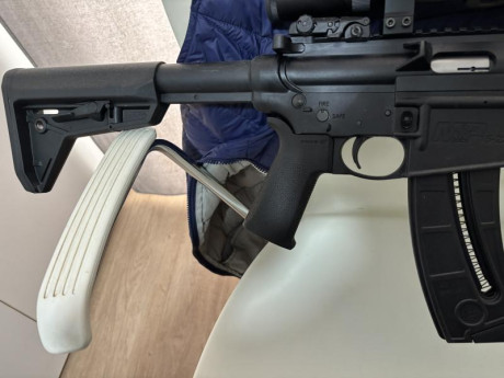 Se vende carabina smith and wesson mp15 sport 22, visor no incluido. Se incluye un cargador adicional. 00