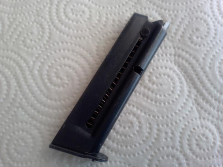 Se vende cargador para pistola Astra Ts22 sirve también para la Astra Constable del 22lr, usado en buen 01