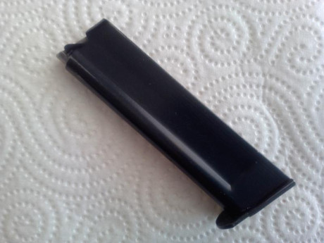 Se vende cargador para pistola Astra Ts22 sirve también para la Astra Constable del 22lr, usado en buen 00