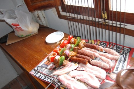 Venga empezar a colgar fotos de la comilona de hoy!!
Un dia fantástico, rodeado de unos MUY BUENOS AMIGOS. 80