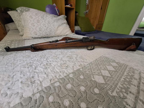 Pongo a la venta rifle Mauser 7x57 de un amigo.

El precio de venta son 350 €, transporte por cuenta del 12