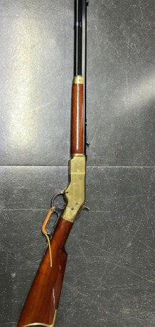 Rifle uberti replica del modelo winchester 1866 caja de latón Calibre 45 longcolt 
Espectacular a estreno 00