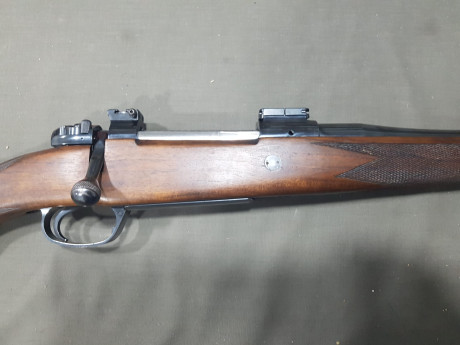 Hola, con el objetivo de aligerar armero vendo un Magnifico Heym Safari Express Light en cal. 375 RUM. 01