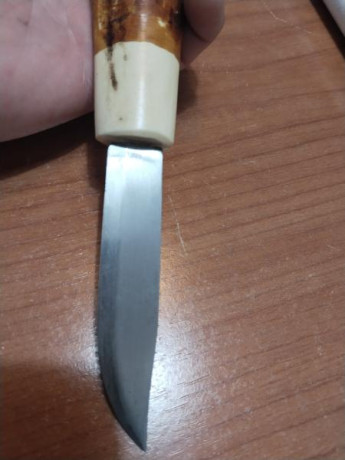 Se venden estás dos preciosidades hechas a mano con mango de hueso tallado y fundas de cuero con pelo 31