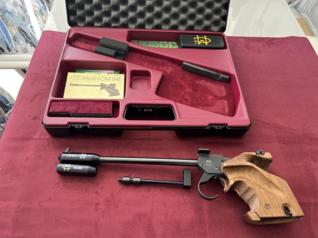 Buenas tardes compañeros del tiro deportivo de precision,pongo a la venta mi Morini CM 84E con cacha talla 01