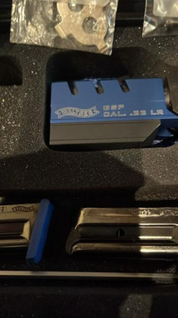 Un amigo vende su Walther GSP Expert prácticamente nueva, muy precisa con 3 cargadores y varios accesorios 01