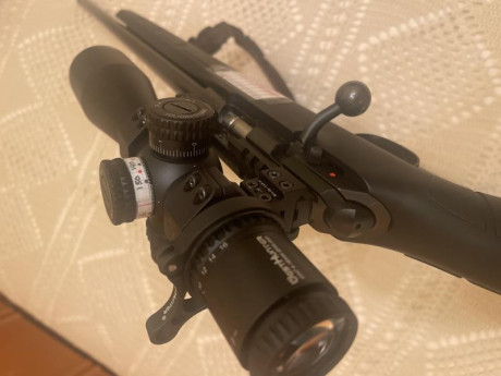Vendo este visor comprado hace 4 meses en Amazon, lo compré para poner en una CD del 22lr, por que leí 10