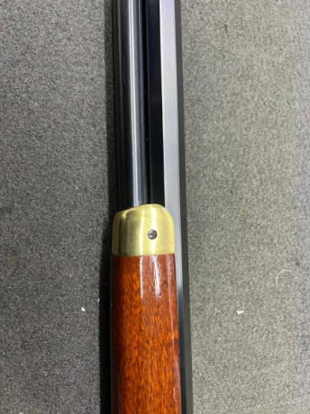Rifle uberti replica del modelo winchester 1866 caja de latón Calibre 45 longcolt 
Espectacular a estreno 01