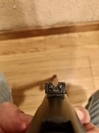 Buenos días compañeros.
Vendo cañón cilíndrico estriado para bala de Mossberg 500 de 60 cm.
Es el modelo 20