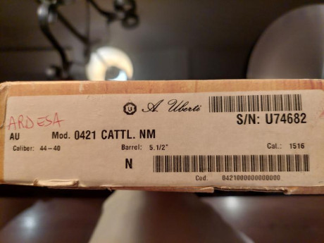 .
  VENDIDO.  

  SR. ADMINISTRADOR PUEDE BORRAR EL HILO CUANDO QUIERA  

Se vende  Revolver UBERTI CATTLEMAN 00