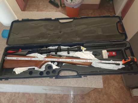 vendo rifle del 22 marca MAHELY calibre 22  solo mide 80 cm ,.....200 euro .....Es pequeño y jugueton 02