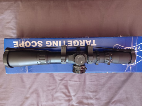 Visor IOR Valdada Terminator 12-52x56. Tubo de 40mm con anillas para carril picatinny incluídas. Retícula 02