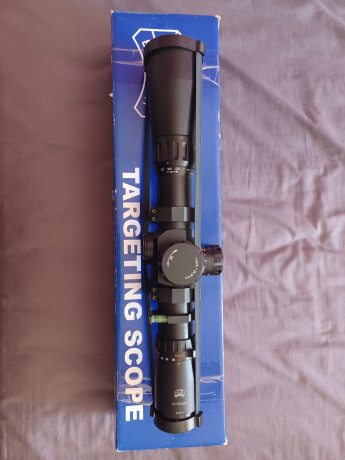 Visor IOR Valdada Terminator 12-52x56. Tubo de 40mm con anillas para carril picatinny incluídas. Retícula 01