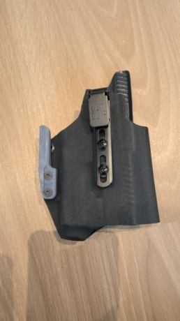 Vendo funda de kydex porte interior AMG holster para CZ P10s / CZ P10c con módulo para la linterna Olight 00