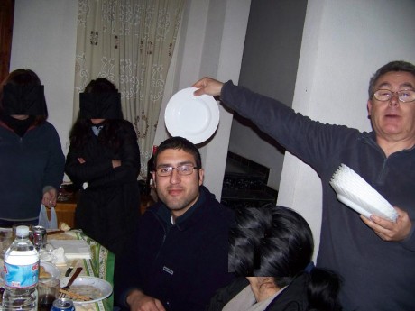 Venga empezar a colgar fotos de la comilona de hoy!!
Un dia fantástico, rodeado de unos MUY BUENOS AMIGOS. 170