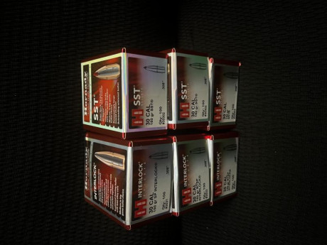 Vendo tres cajas de 100 puntas cada caja Hornady SST de 150 Gr.y otras tres cajas de 100 cada una de Hornady 00
