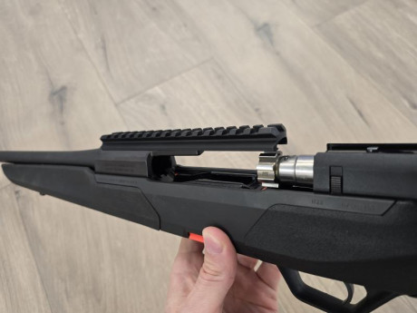 Único propietario, usado muy pocas veces. Estado impoluto.
Vendo por cambio a semiautomático.
Cerrojo 00