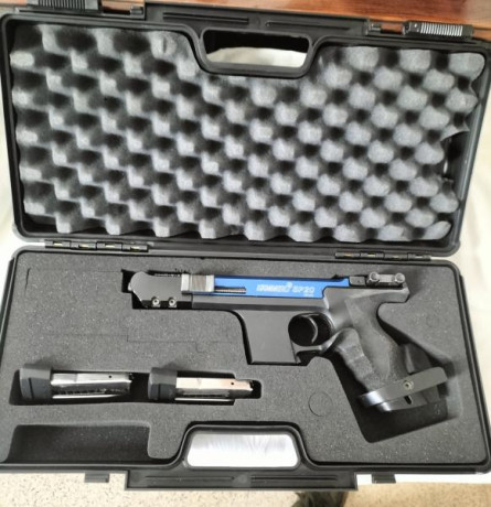 Vendo Hammerli SP 20,fabricada en Suiza, cacha zurda, del calibre 32 en perfecto estado. Lleva el maletin 00