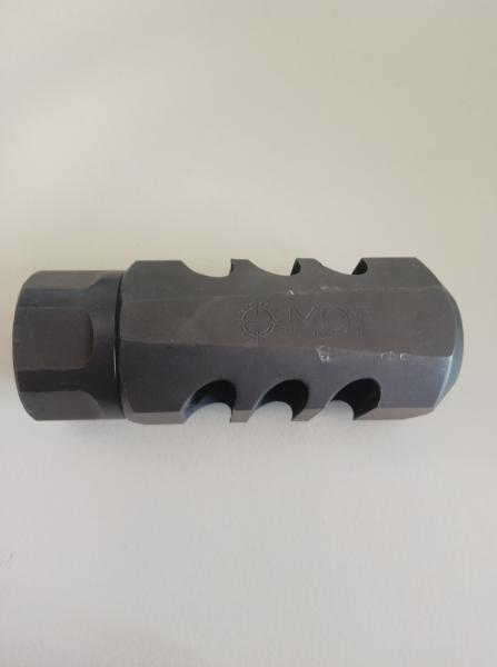 Freno de boca de gran calidad que elimina gran parte del retroceso. Para calibres 6,5 y .30. Máximo .338. 01