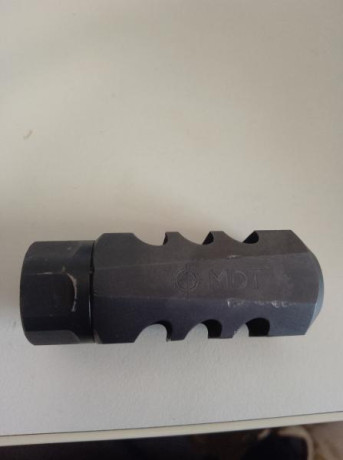 Freno de boca de gran calidad que elimina gran parte del retroceso. Para calibres 6,5 y .30. Máximo .338. 00