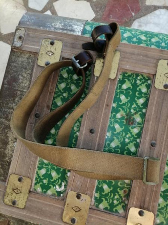 Vendo correa original de Mosin-Nagant con marcajes soviéticos. 
30€. 01