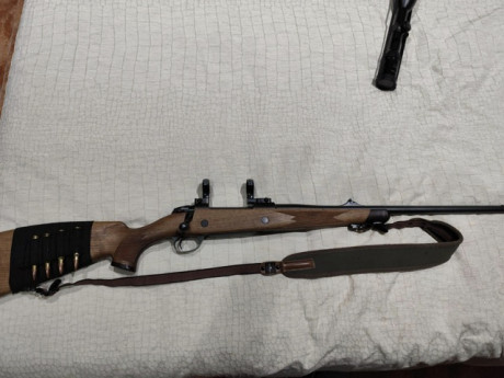 Hola a todos, un amigo me pide que le ponga el anuncio de su rifle.

Es un Sako 85 Bavarian en calibre 00