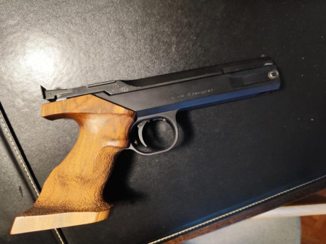 Pistola FAS 604 el 4.5 mm, en buen estado.

300 euros más envío. 01