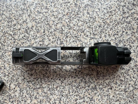 Vendo sig Sauer P320 spectre compact con 1 cargador y extensión tonysistem +1.5 y doy otra extensión igual 11