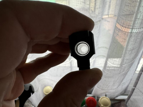 Vendo sig Sauer P320 spectre compact con 1 cargador y extensión tonysistem +1.5 y doy otra extensión igual 20