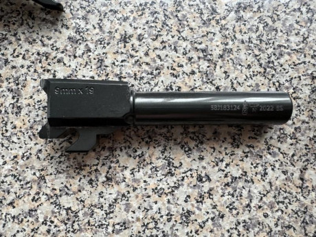 Vendo sig Sauer P320 spectre compact con 1 cargador y extensión tonysistem +1.5 y doy otra extensión igual 32