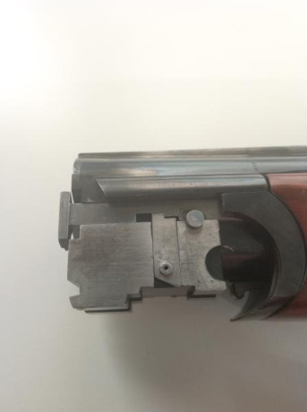 Escopeta superpuesta calibre 12 modelo Lanber 2097 Sporting Lux. Cañón de 71 cm. Con señales superficiales 01