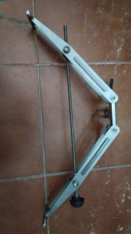 carabina con poco uso  zona de Valencia1100€ carabina visor y bipode 60