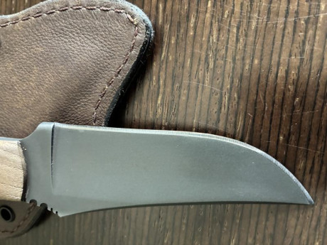 A la venta este hunter de Winkler knives totalmente nuevo (6 meses) en pefectísimo estado. No ha salido 11