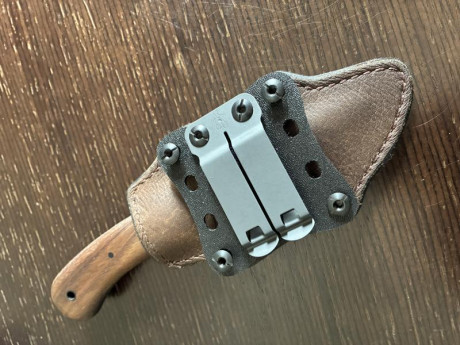 A la venta este hunter de Winkler knives totalmente nuevo (6 meses) en pefectísimo estado. No ha salido 20